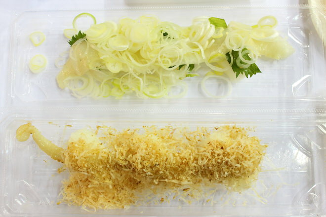Engawa of Dokuraku sushi, flavored with fragrant soy sauce