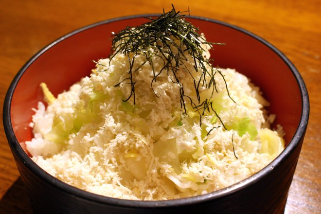 Hokkaido Bar Umi "Ultra Mountain Horseradish Bowl" (750 yen plus tax)