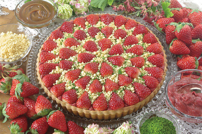 Strawberry and lubarb tart
