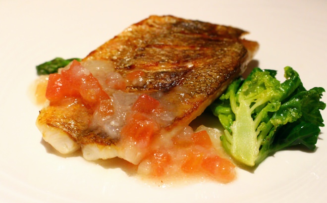 Grilled rockfish White wine sauce (seasonal vegetable course)