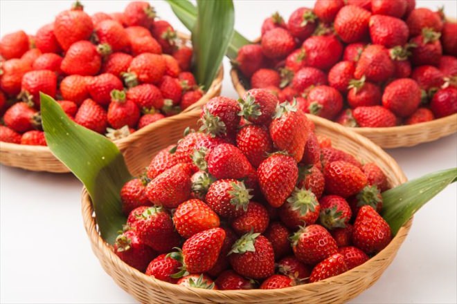 3 types of seasonal brand strawberries