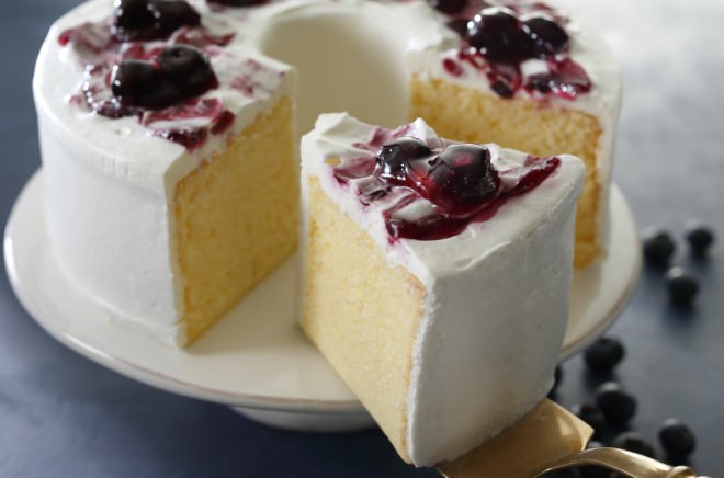 Blueberry chiffon cake