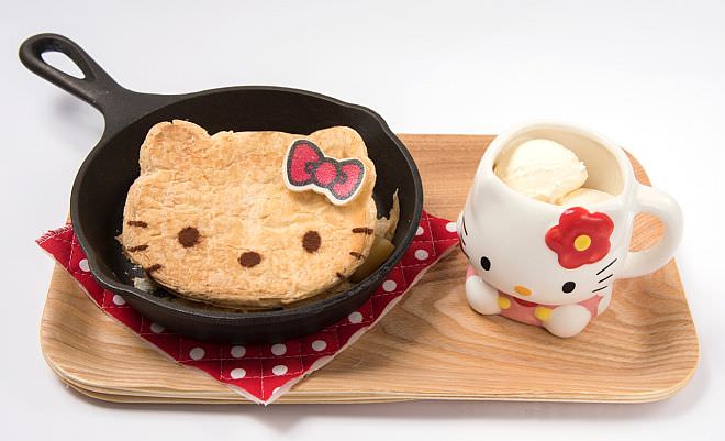 Reprint! Hello Kitty's hot iron plate apple pie with original mug