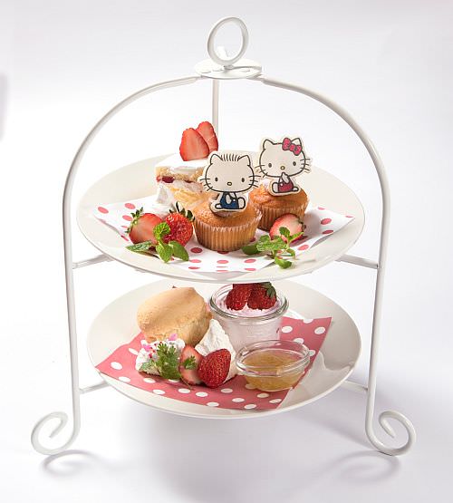 Let's get along well with each other! Hello Kitty and Dear Daniel Afternoon Set