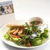 Kumamoto specialty Amakusa Daio used Guest House Forget the time of "deco pon" Teriyaki chicken burger * Takeaway with message card from Mr. and Mrs. Bowden 1,490 yen