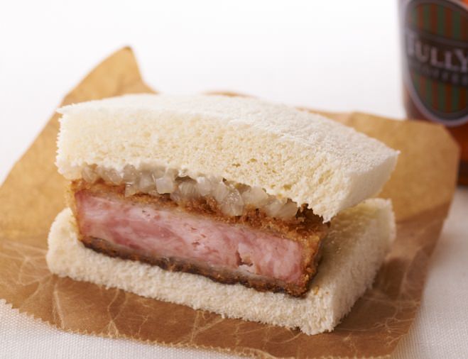 Extra-thick ham cutlet sandwich