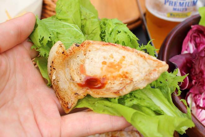 Wrap meat around leafy vegetables ...
