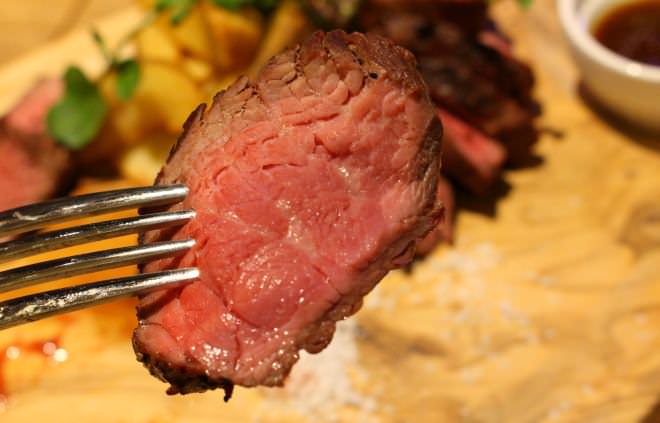 Biting into the joy of eating meat (photo: lamp cap steak)